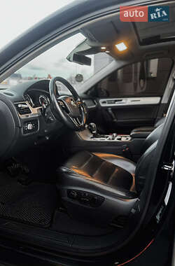 Внедорожник / Кроссовер Volkswagen Touareg 2011 в Кривом Роге