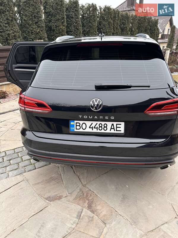Внедорожник / Кроссовер Volkswagen Touareg 2021 в Тернополе
