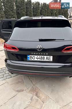 Внедорожник / Кроссовер Volkswagen Touareg 2021 в Тернополе