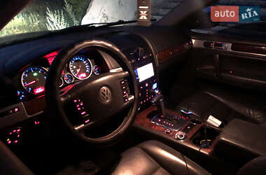 Позашляховик / Кросовер Volkswagen Touareg 2007 в 