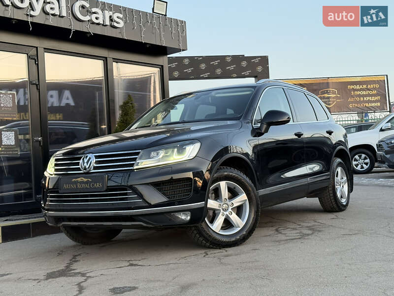 Внедорожник / Кроссовер Volkswagen Touareg 2015 в Харькове