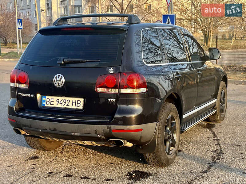 Внедорожник / Кроссовер Volkswagen Touareg 2007 в Братском