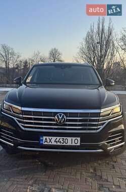 Внедорожник / Кроссовер Volkswagen Touareg 2020 в Харькове