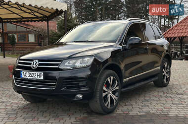 Позашляховик / Кросовер Volkswagen Touareg 2011 в Полтаві