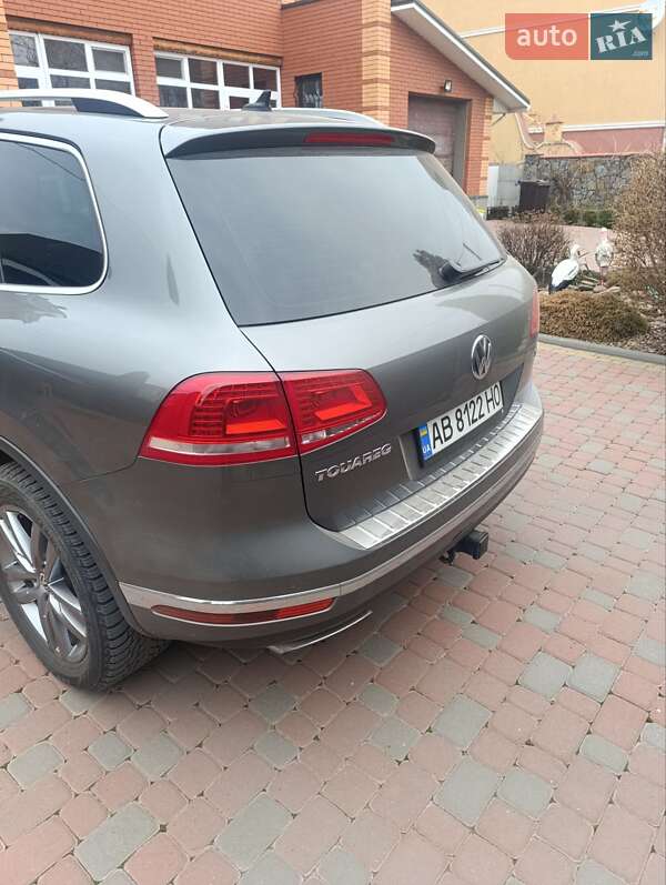 Внедорожник / Кроссовер Volkswagen Touareg 2014 в Виннице