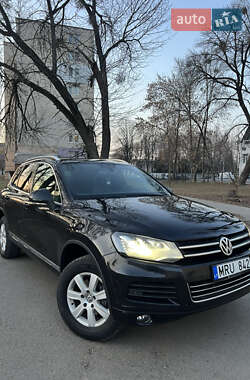 Внедорожник / Кроссовер Volkswagen Touareg 2012 в Луцке