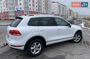 Внедорожник / Кроссовер Volkswagen Touareg 2015 в Виннице