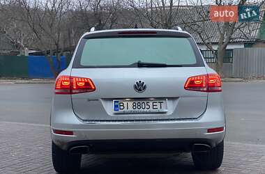 Внедорожник / Кроссовер Volkswagen Touareg 2012 в Полтаве