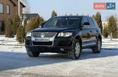 Внедорожник / Кроссовер Volkswagen Touareg 2008 в Вараше