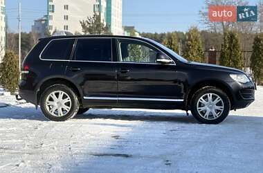 Внедорожник / Кроссовер Volkswagen Touareg 2008 в Вараше