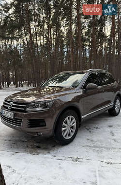 Внедорожник / Кроссовер Volkswagen Touareg 2013 в Черкассах