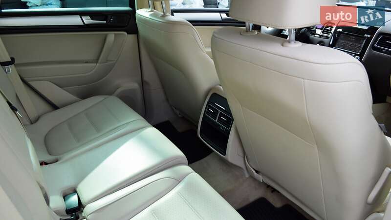 Внедорожник / Кроссовер Volkswagen Touareg 2012 в Одессе фото 35 Внедорожник / Кроссовер Volkswagen Touareg 2012 в Одессе
