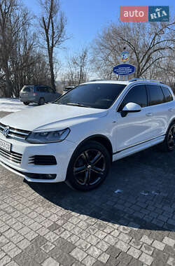 Внедорожник / Кроссовер Volkswagen Touareg 2013 в Запорожье