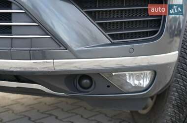 Позашляховик / Кросовер Volkswagen Touareg 2015 в 