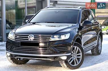 Позашляховик / Кросовер Volkswagen Touareg 2016 в Дніпрі