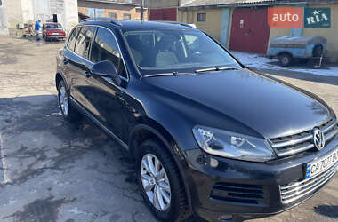 Внедорожник / Кроссовер Volkswagen Touareg 2012 в 