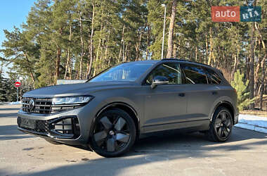 Позашляховик / Кросовер Volkswagen Touareg 2024 в Києві