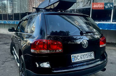 Позашляховик / Кросовер Volkswagen Touareg 2005 в 