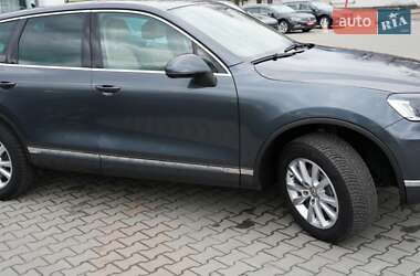 Позашляховик / Кросовер Volkswagen Touareg 2015 в 