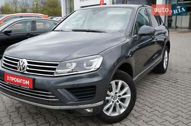 Позашляховик / Кросовер Volkswagen Touareg 2015 в 