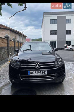 Позашляховик / Кросовер Volkswagen Touareg 2011 в Тячеві