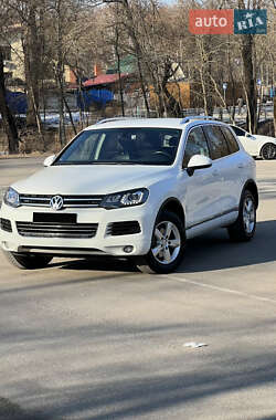 Позашляховик / Кросовер Volkswagen Touareg 2014 в Чернігові