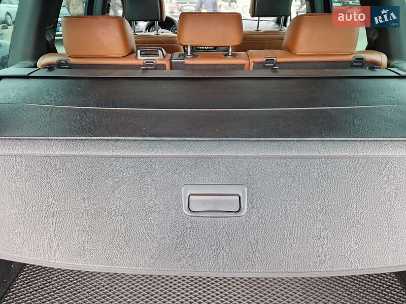 Позашляховик / Кросовер Volkswagen Touareg 2013 в Києві