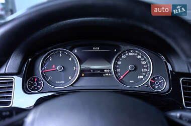 Внедорожник / Кроссовер Volkswagen Touareg 2012 в 
