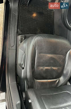 Внедорожник / Кроссовер Volkswagen Touareg 2012 в 