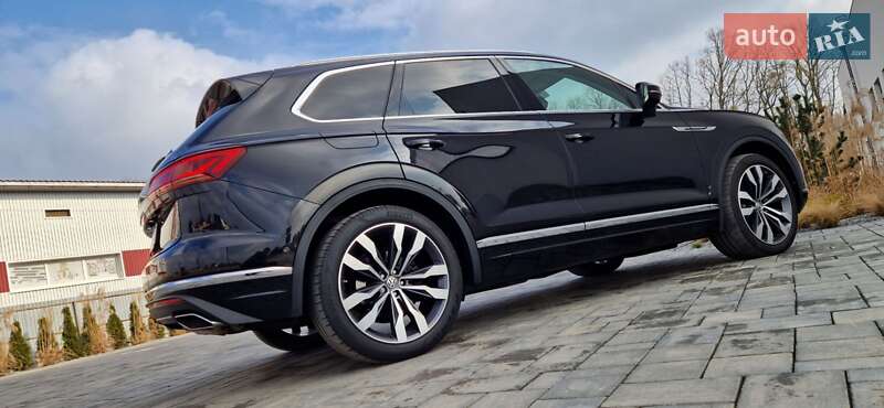 Внедорожник / Кроссовер Volkswagen Touareg 2018 в Луцке