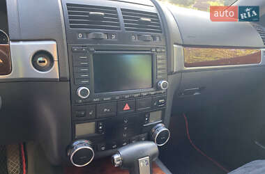 Внедорожник / Кроссовер Volkswagen Touareg 2006 в 