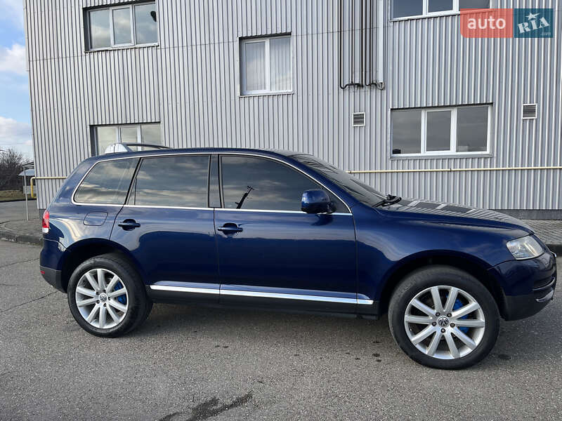 Позашляховик / Кросовер Volkswagen Touareg 2005 в Виноградові