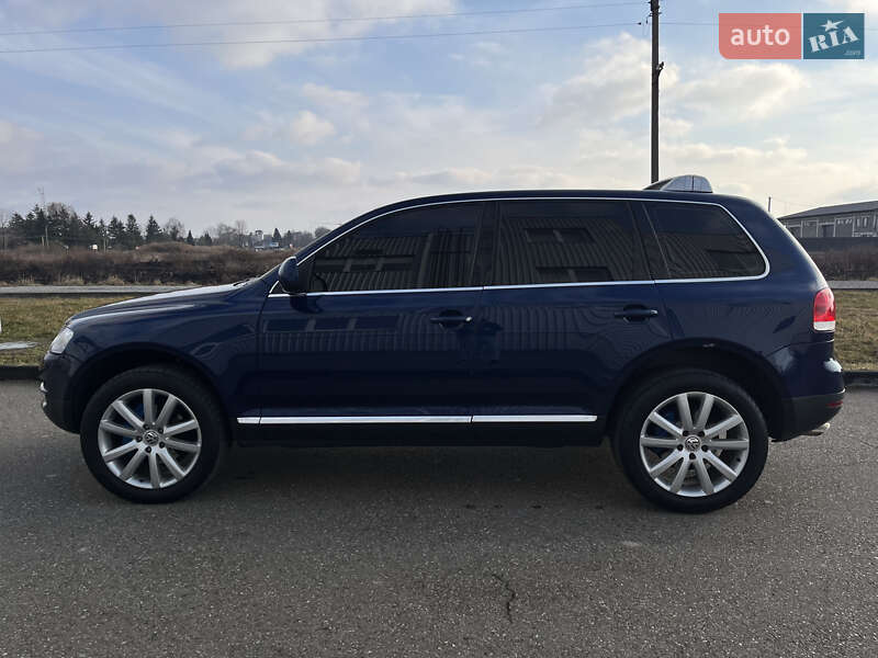 Позашляховик / Кросовер Volkswagen Touareg 2005 в Виноградові