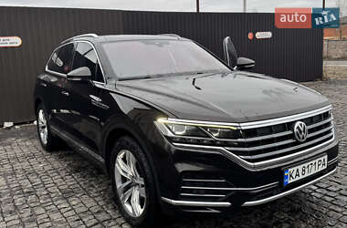 Позашляховик / Кросовер Volkswagen Touareg 2018 в 