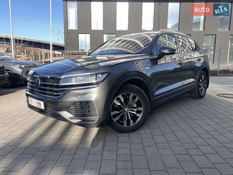 Позашляховик / Кросовер Volkswagen Touareg 2021 в Івано-Франківську