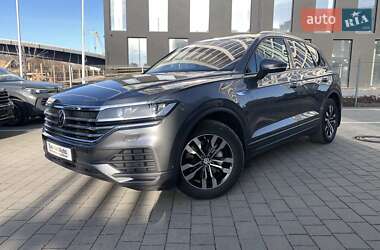 Позашляховик / Кросовер Volkswagen Touareg 2021 в Івано-Франківську