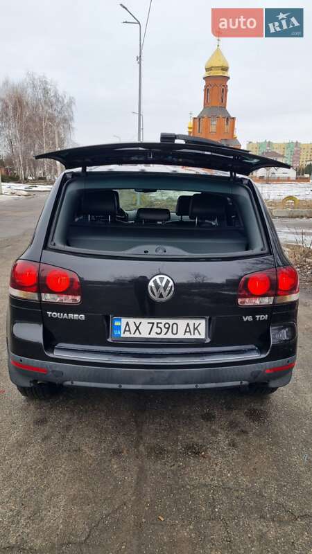 Позашляховик / Кросовер Volkswagen Touareg 2008 в Харкові