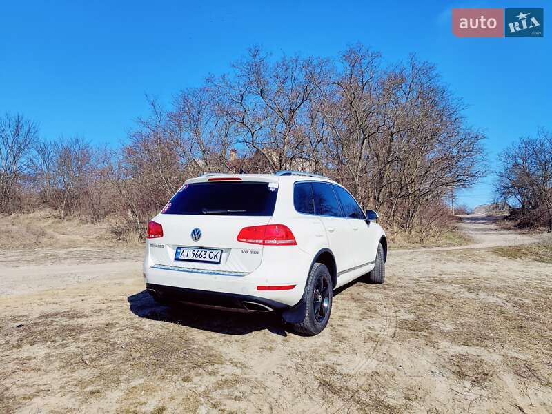 Внедорожник / Кроссовер Volkswagen Touareg 2010 в Фастове