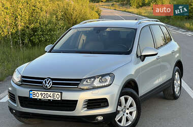 Внедорожник / Кроссовер Volkswagen Touareg 2013 в 