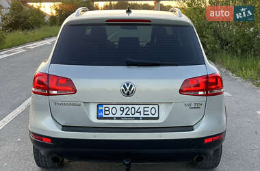 Внедорожник / Кроссовер Volkswagen Touareg 2013 в 