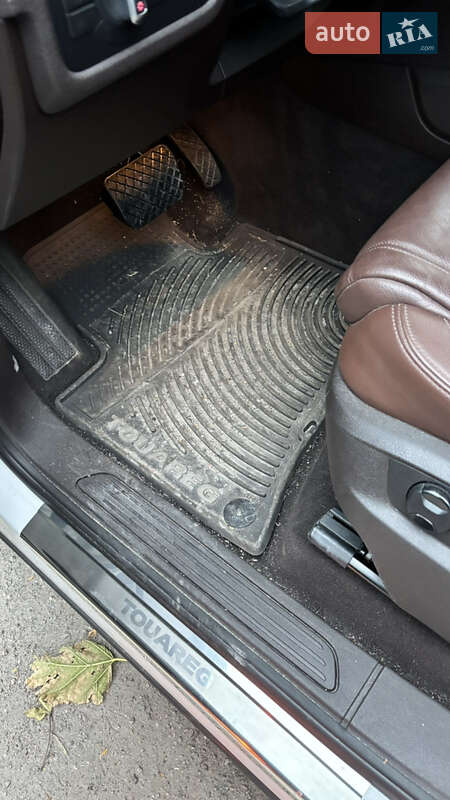 Внедорожник / Кроссовер Volkswagen Touareg 2014 в Знаменке