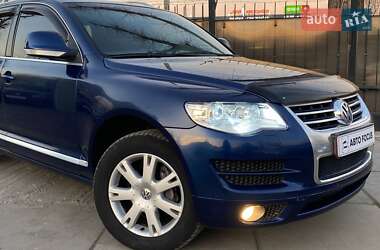 Позашляховик / Кросовер Volkswagen Touareg 2008 в Києві