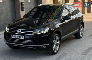 Внедорожник / Кроссовер Volkswagen Touareg 2014 в Тернополе