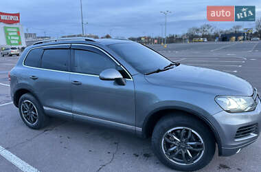 Позашляховик / Кросовер Volkswagen Touareg 2011 в Одесі