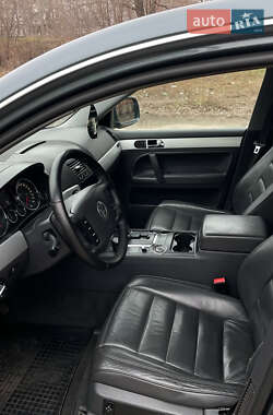 Внедорожник / Кроссовер Volkswagen Touareg 2005 в 