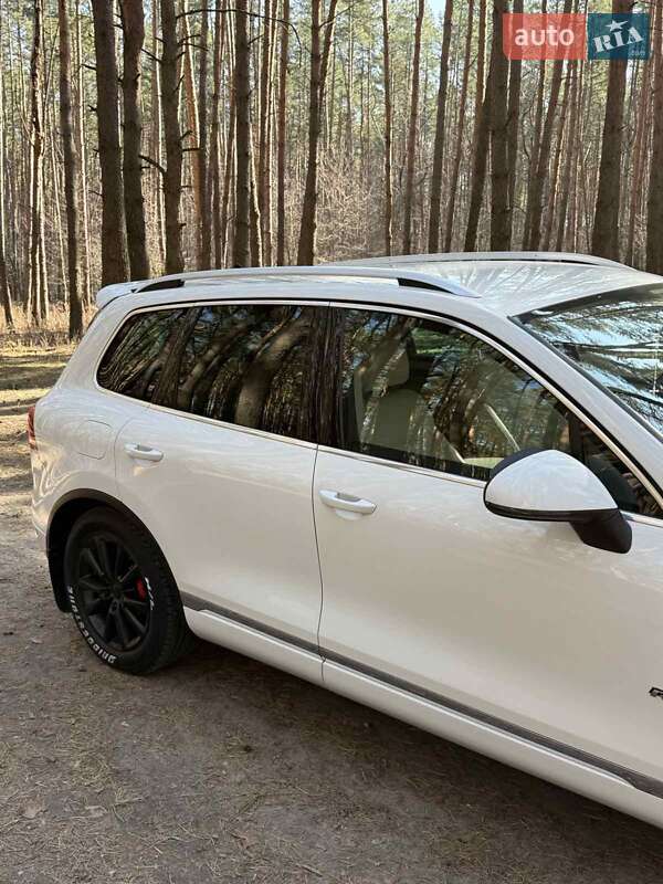 Позашляховик / Кросовер Volkswagen Touareg 2013 в Бердичеві