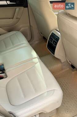Позашляховик / Кросовер Volkswagen Touareg 2013 в Бердичеві