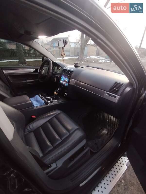 Внедорожник / Кроссовер Volkswagen Touareg 2006 в Звягеле
