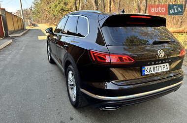 Позашляховик / Кросовер Volkswagen Touareg 2018 в 