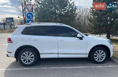 Позашляховик / Кросовер Volkswagen Touareg 2012 в Хмельницькому